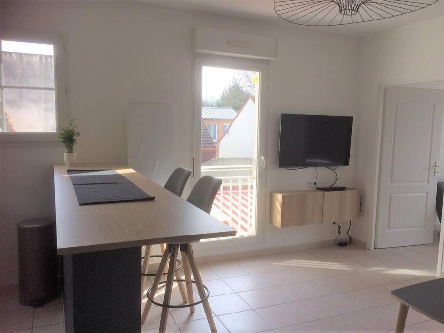 Isabeau Appt 2.5 Apartment Cambrai Bagian luar foto